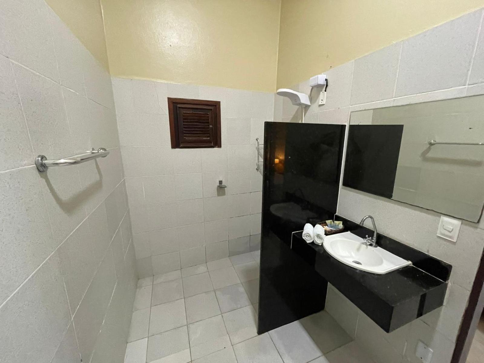 Canoa Lodge *